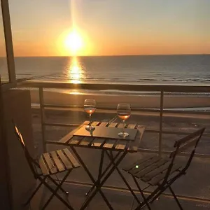 https://studio-manager-middelkerke.hotelsghent.com